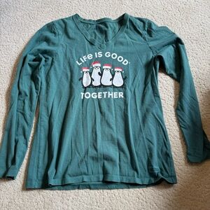 Life Is Good Green Long Sleeve Crusher Tee Holiday Christmas Penguins